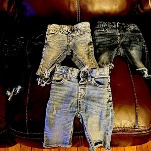 SELLING ALL TOGETHER. TODDLERS CAT & JACK SHORTS. 18 mo